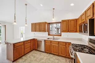 3781 Token Rd, DeForest, WI 53532 - Photo 9