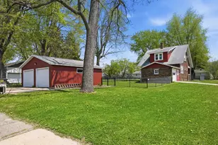 601 Vine St, Wisconsin Dells, WI 53965 - Photo 7