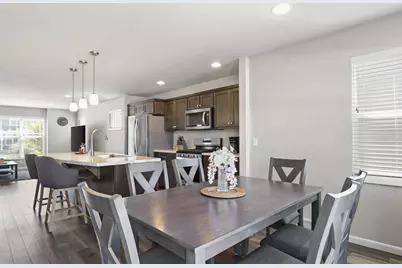 868 Tamarack Lane, Sun Prairie, WI 53590 - Photo 9