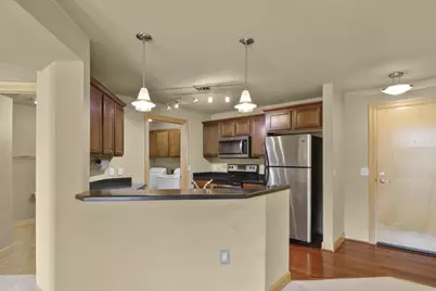 8253 Mayo Drive #305, Madison, WI 53719 - Photo 9