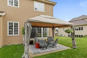301 Bergamont Blvd, Oregon, WI 53575 - Photo 9