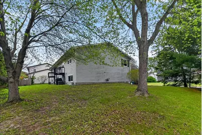 2660-2658 Chesapeake Drive, Fitchburg, WI 53719 - Photo 11