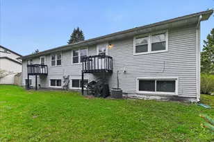 2660-2658 Chesapeake Dr, Fitchburg, WI 53719 - Photo 9