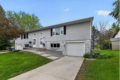 2660-2658 Chesapeake Drive, Fitchburg, WI 53719 - Photo 3