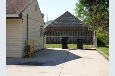 220 Trush Court, Beloit, WI 53511 - Photo 17