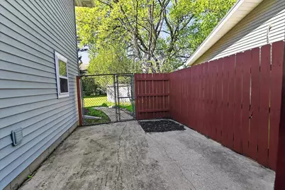 3422 Marcy Road, Madison, WI 53704 - Photo 9