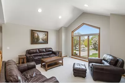 116 Sandy Court, Mount Horeb, WI 53572 - Photo 9