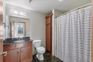 8201 Mayo Dr, Madison, WI 53719 - Photo 17