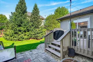 806 Longwood Dr, Oregon, WI 53575 - Photo 29