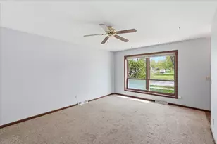 3502 Old Gate Rd, Madison, WI 53704 - Photo 11