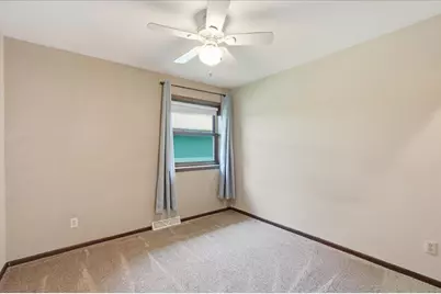 3502 Old Gate Road, Madison, WI 53704 - Photo 21