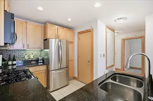 333 Mifflin Street, Madison, WI 53703 - Photo 11