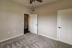 825 Vineyard Dr, Cambridge, WI 53523 - Photo 9