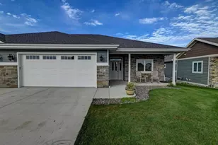 825 Vineyard Dr, Cambridge, WI 53523 - Photo 1