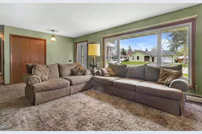 211 Prairie Avenue, Lake Mills, WI 53551 - Photo 9