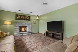 211 Prairie Ave, Lake Mills, WI 53551 - Photo 11