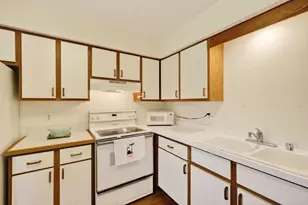604 N Westfield Rd, Madison, WI 53717 - Photo 3