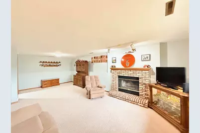516 Mohawk Trail, DeForest, WI 53532 - Photo 15