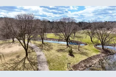 516 Mohawk Trail, DeForest, WI 53532 - Photo 23