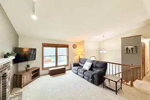 516 Mohawk Trail, DeForest, WI 53532 - Photo 3