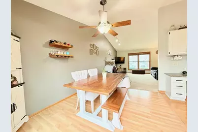 516 Mohawk Trail, DeForest, WI 53532 - Photo 7