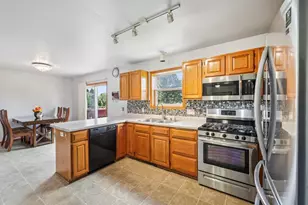 1218 Jasmine Dr, Madison, WI 53719 - Photo 29