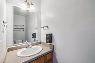 1218 Jasmine Dr, Madison, WI 53719 - Photo 35