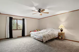 800 Clover Ln, Oregon, WI 53575 - Photo 15