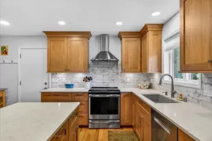 7301 Sawmill Rd, Madison, WI 53717 - Photo 5