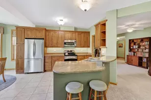 113 Shato Ln, Monona, WI 53716 - Photo 9