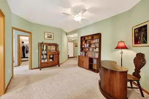 113 Shato Ln, Monona, WI 53716 - Photo 3