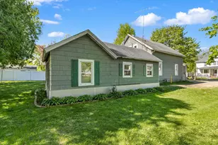 420 Madison St, Sauk City, WI 53583 - Photo 23
