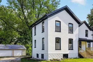 129 W Oak Grove St, Juneau, WI 53039 - Photo 3