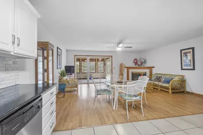 1086 Stonewood Crossing, Sun Prairie, WI 53590 - Photo 11