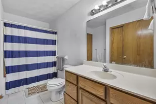 1086 Stonewood Crossing, Sun Prairie, WI 53590 - Photo 27