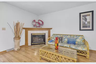 1086 Stonewood Crossing, Sun Prairie, WI 53590 - Photo 15