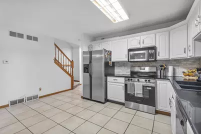 1086 Stonewood Crossing, Sun Prairie, WI 53590 - Photo 5