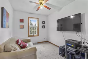 1086 Stonewood Crossing, Sun Prairie, WI 53590 - Photo 29