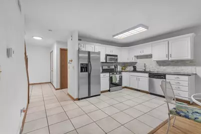 1086 Stonewood Crossing, Sun Prairie, WI 53590 - Photo 7