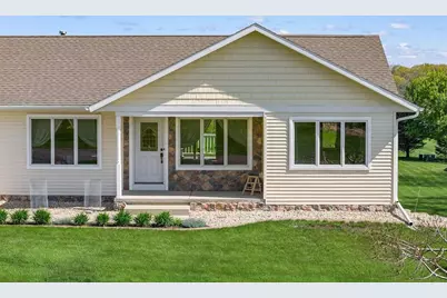 W10138 Tesser Trail, Portage, WI 53901 - Photo 5