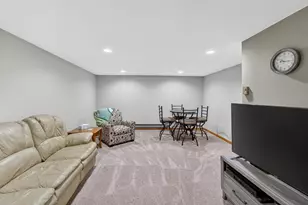 207 Brookwood Dr, Mount Horeb, WI 53572 - Photo 15