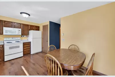 207 Brookwood Drive, Mount Horeb, WI 53572 - Photo 9