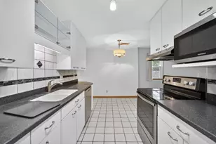 5548 Century Ave, Middleton, WI 53562 - Photo 9
