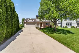 2877 Larkspur Ln, Fitchburg, WI 53711 - Photo 43
