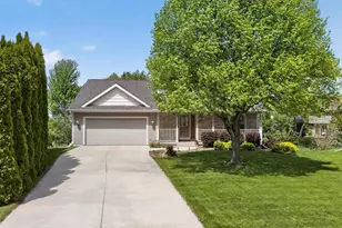 2877 Larkspur Ln, Fitchburg, WI 53711 - Photo 39