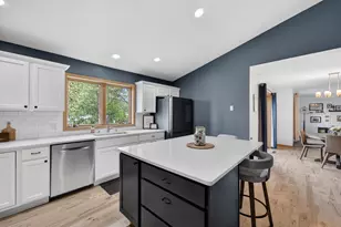 2877 Larkspur Ln, Fitchburg, WI 53711 - Photo 15