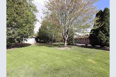 1214 Hillcrest Road, Black Earth, WI 53515 - Photo 7