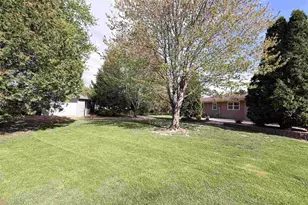 1214 Hillcrest Rd, Black Earth, WI 53515 - Photo 7