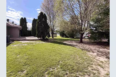 1214 Hillcrest Road, Black Earth, WI 53515 - Photo 9