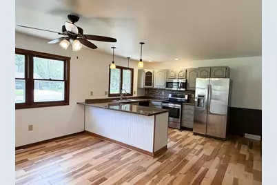 1214 Hillcrest Road, Black Earth, WI 53515 - Photo 11